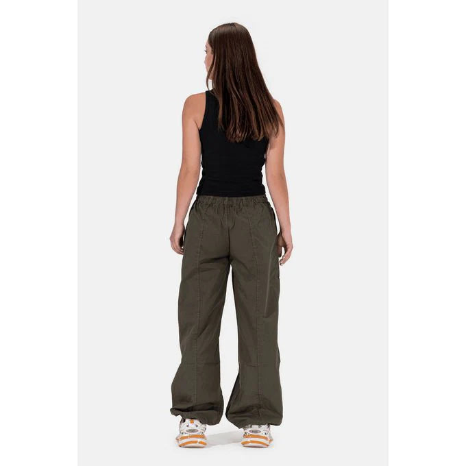 PARACHUTE PANTS Oil