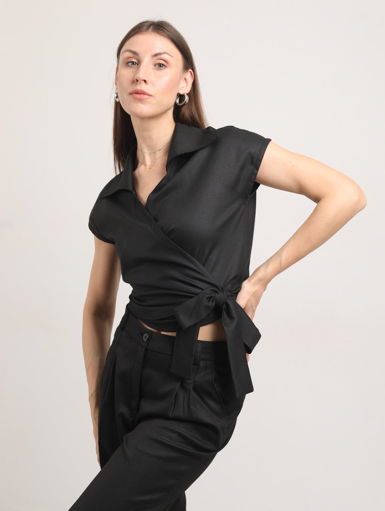 WRAP BLACK BLOUSE