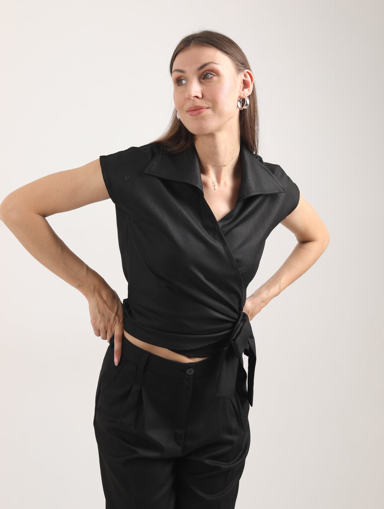 WRAP BLACK BLOUSE