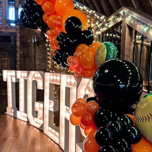 "Orange and Black Party Balloons Set with Confetti - Perfect Decoration for Halloween and Festive Events"
