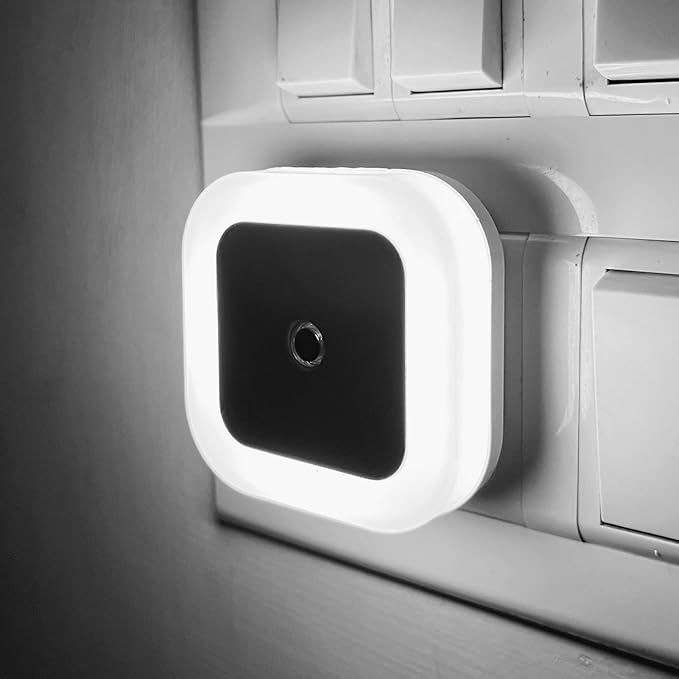 0.5 W LED Night Lamp Automatic Sensor Smart LED Night Light for Kids Elderly Bedroom Plug Type – Pack of 1 (White)