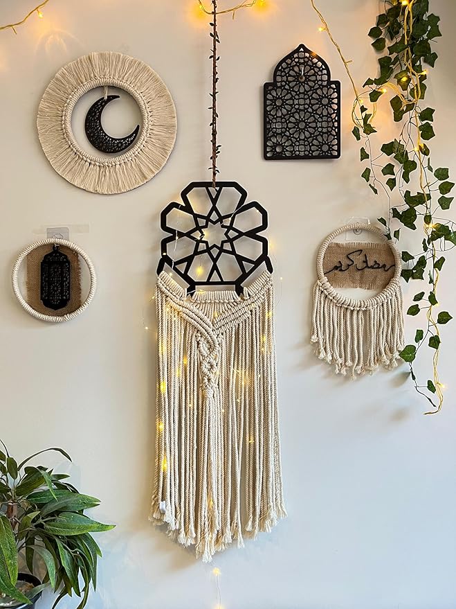 Ramadan Decor Set - Islamic Macramé with 5 Pieces of Natural Cotton Threads and Laser-Cut Wood Featuring Elegant Islamic Patterns