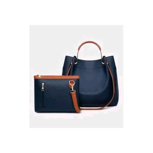 Women's Sholder Bag With A Small Bag.